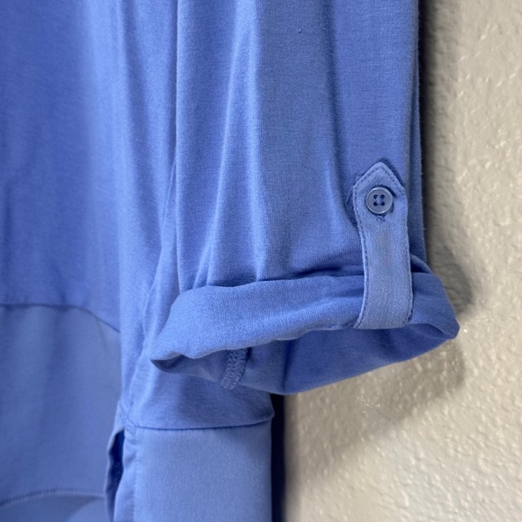 Chico’s Blue High-Low Layered Hem Top Women’s Size 1 (Medium) - Picture 3 of 7